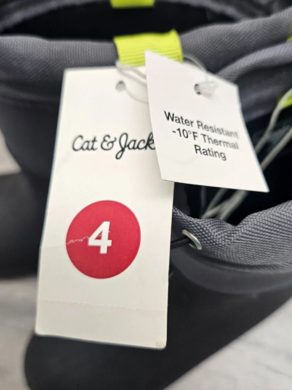 NEW CAT & JACK BOY'S WATER RESISTANT WINTER BOOTS SIZE 4 BLACK/ROBBIE